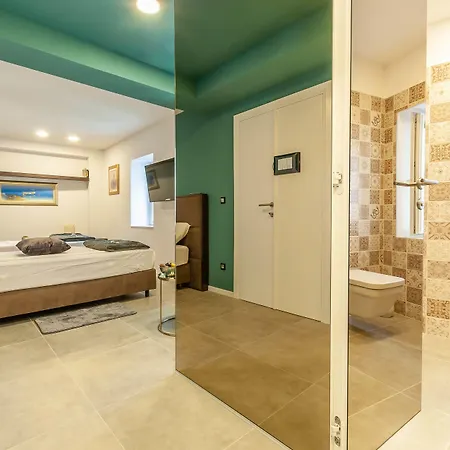 招待所 Xboutique Marinac 4*