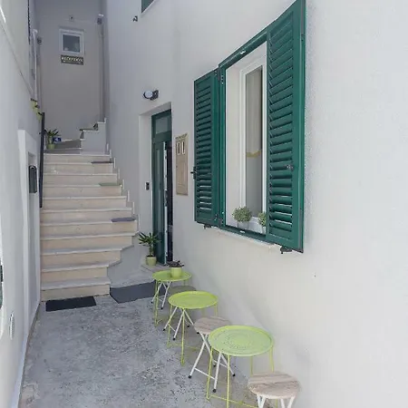 招待所 Xboutique Marinac 希贝尼克