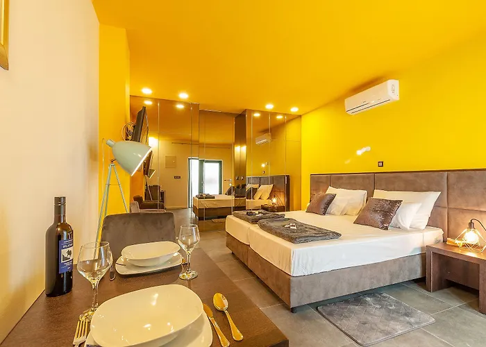 Xboutique Marinac 4*