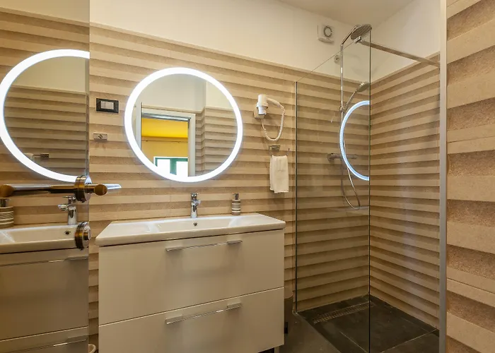 Xboutique Marinac 4*