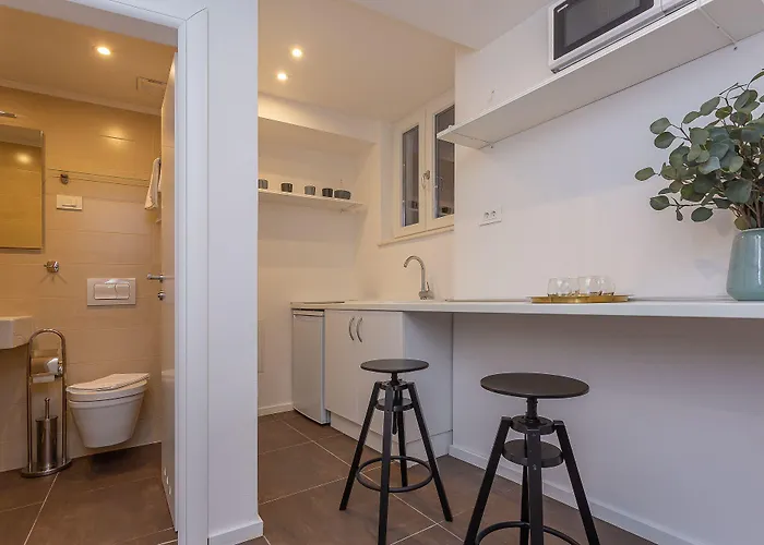 Xboutique Marinac 4*